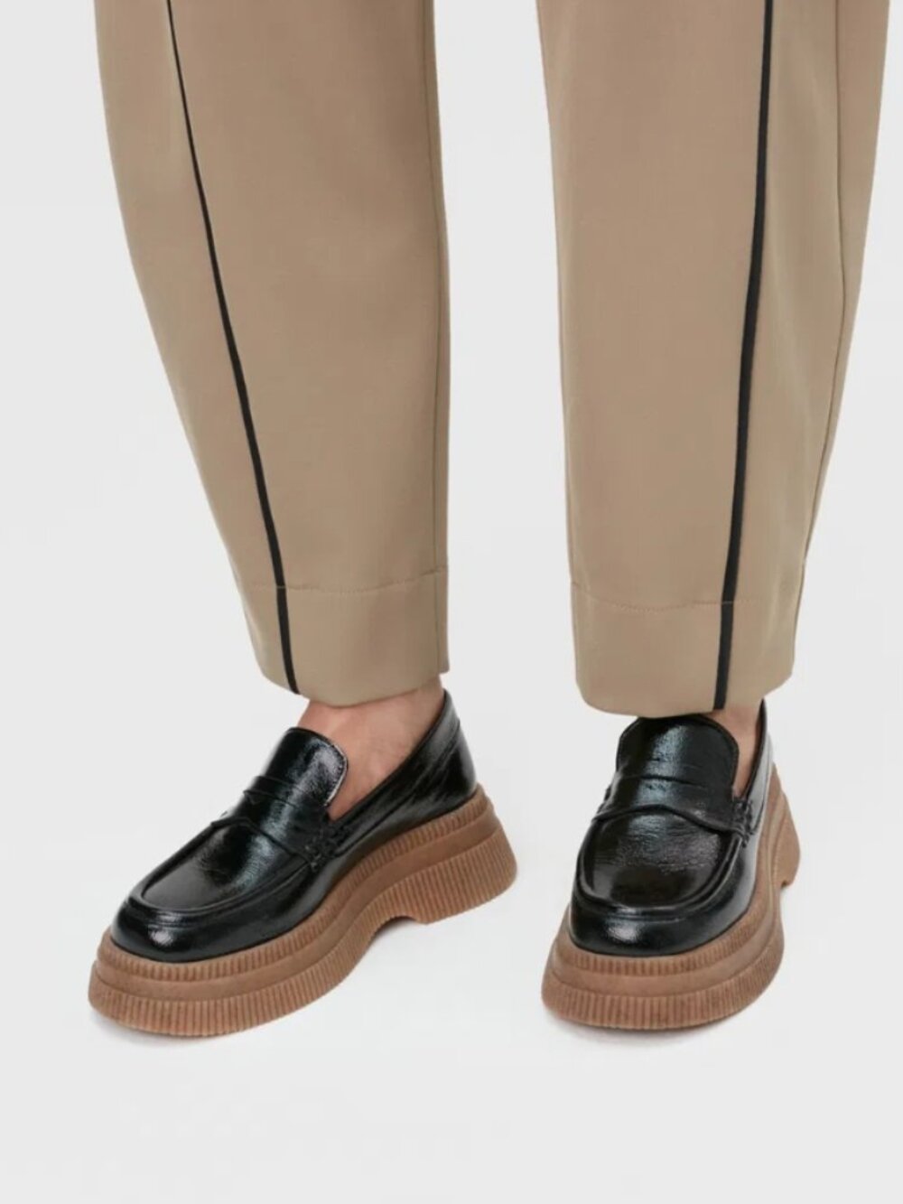 Ganni Loafers "EUC"